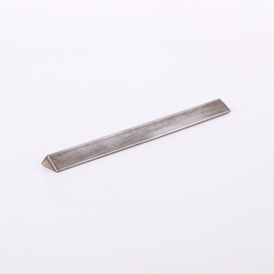 Q235 Chámfer de acero triangular para hormigón dentro de la parte del marco Acero estructural de carbono
