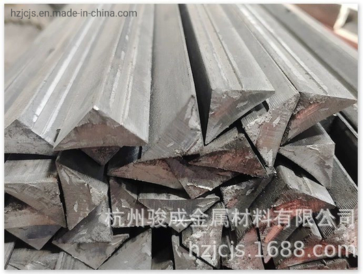 Miembro de la barra de forma triangular de acero estructural de carbono Chamfer Q235 para hormigón prefabricado