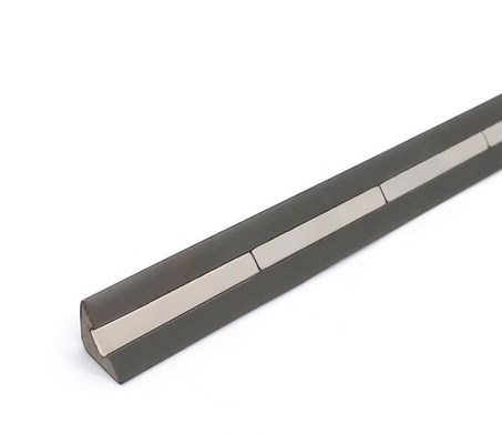 Personalización 20X20 Triángulo Chamfer de acero magnético para encofrado de hormigón prefabricado M-02