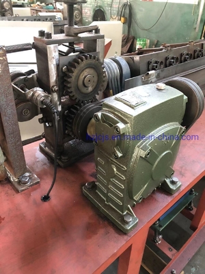 Grado automático automático 1400*590*800mm Máquina de corte de rectificación rápida para 5-12mm