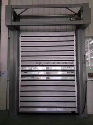 Puerta enrollable de alta velocidad ignífuga de aleación de aluminio con control remoto para uso industrial
